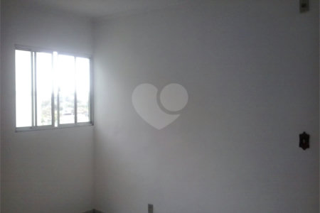 Apartamento à venda com 2 quartos em Vila Perracini, Poá, SP