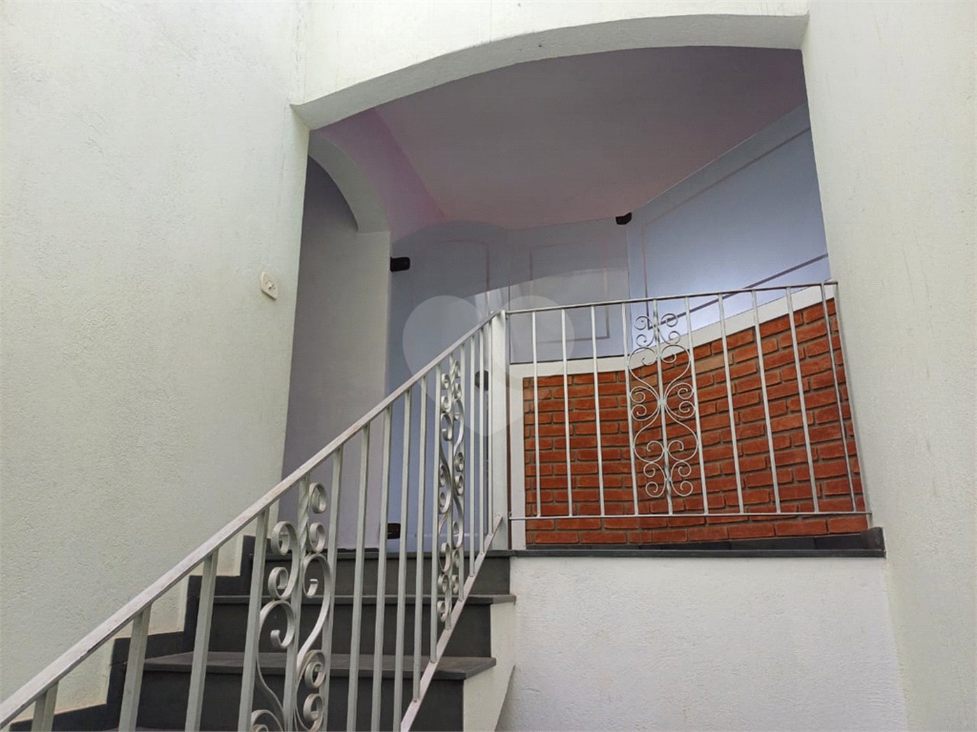 Casa à venda com 3 quartos, sendo 1 suíte, em Alpes D'ouro, Bom Jesus dos Perdões, SP