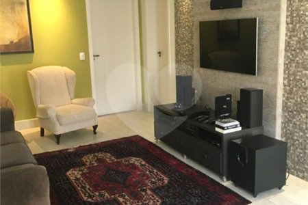 Casa à venda com 3 suítes em Jardim Faculdade, Sorocaba, SP