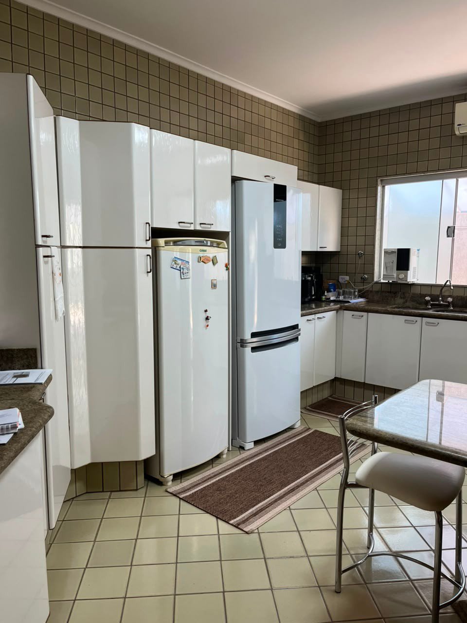 Casa à venda com 3 quartos, sendo 1 suíte,  em Santos Dumont, Três Lagoas, MS