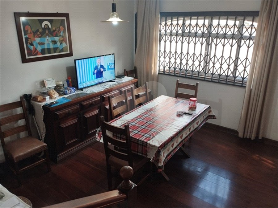 Sobrado à venda com 4 quartos, sendo 1 suíte, em Tremembé, São Paulo, SP