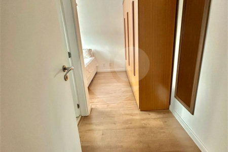 Apartamento à venda com 3 quartos, sendo 1 suíte,  em Vila Andrade, São Paulo, SP