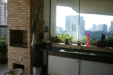 Apartamento à venda com 4 suítes em Vila Suzana, São Paulo, SP