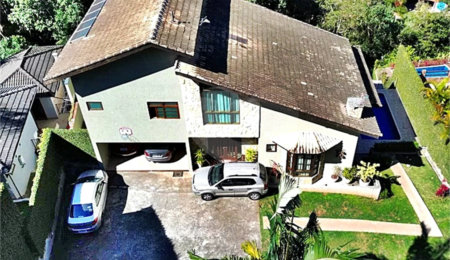 Casa à venda com 3 quartos no condomínio Alpes da Cantareira, Mairiporã - SP