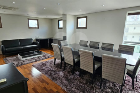 Duplex à venda com 4 quartos, sendo 3 suítes,  em Jardim Paulista, São Paulo, SP