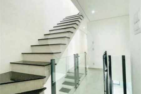 Sobrado à venda com 4 quartos em Chácara Inglesa, São Paulo, SP