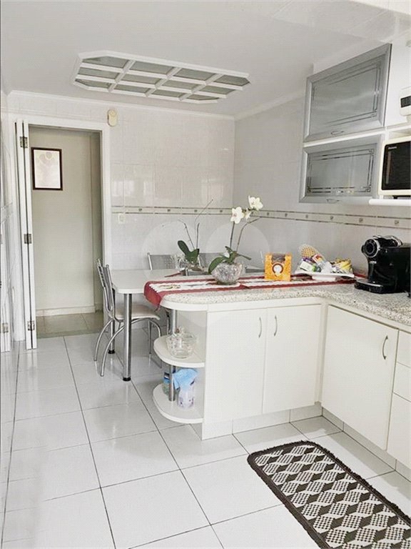Apartamento à venda com 3 quartos, sendo 1 suíte, em Vila Paulicéia, São Paulo, SP