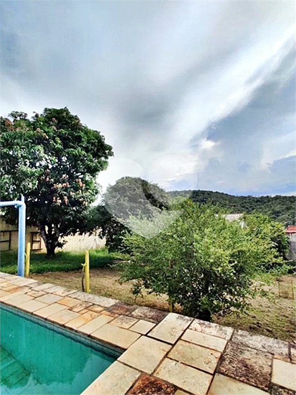 Casa à venda com 4 quartos, sendo 1 suíte, no condomínio Chacarás Bela Vista, Mairiporã - SP
