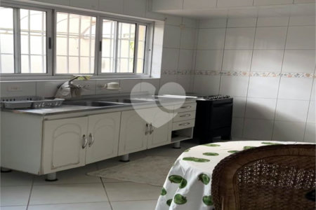 Sobrado à venda com 3 quartos, sendo 1 suíte, em Vila Mariana, São Paulo, SP