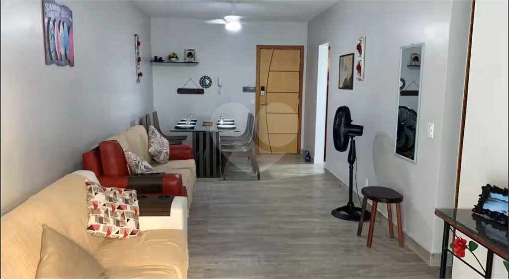 Apartamento à venda com 3 quartos no Centro, Cabo Frio, RJ