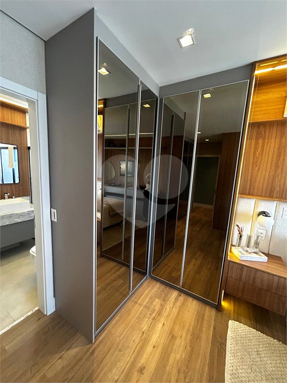 Apartamento à venda com 4 suítes em Vila Embaré, Valinhos, SP