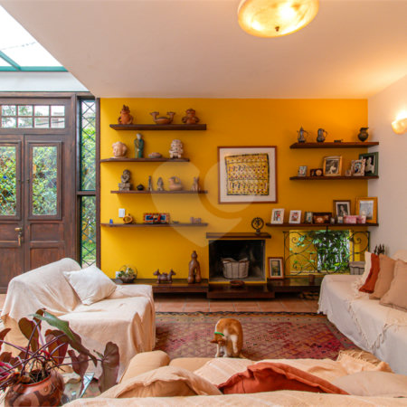 Casa à venda com 3 quartos, sendo 1 suíte,  no condomínio Jardim Hipico, São Paulo - SP