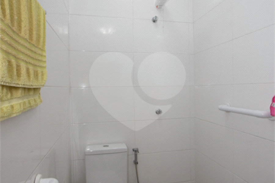 Sobrado à venda com 5 quartos, sendo 2 suítes, em Tremembé, São Paulo, SP