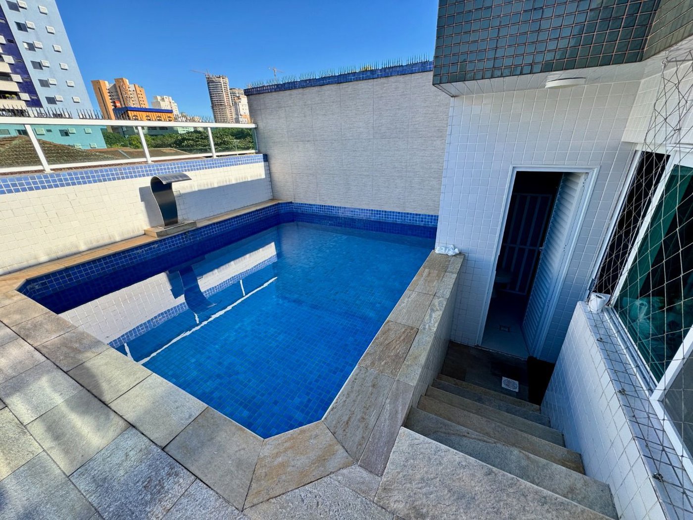 Casa com 4 dormitórios à venda, 208 m² por R$ 2.490.000,00 - Ponta da Praia - Santos/SP