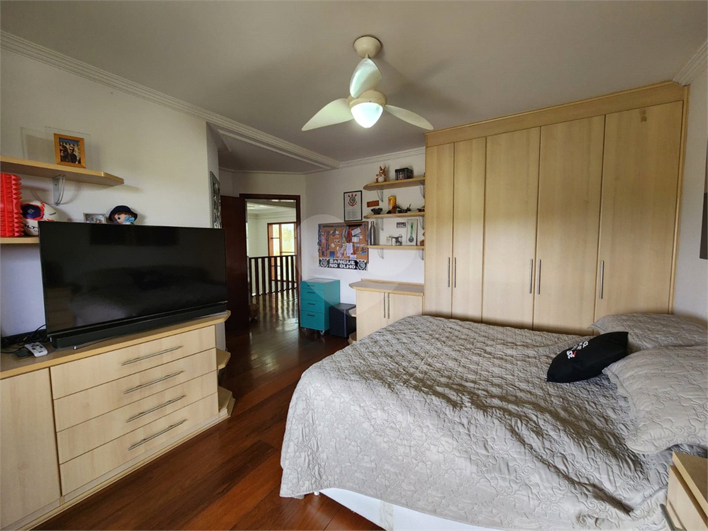 Casa à venda com 5 suítes no condomínio Suíça da Cantareira, Mairiporã - SP