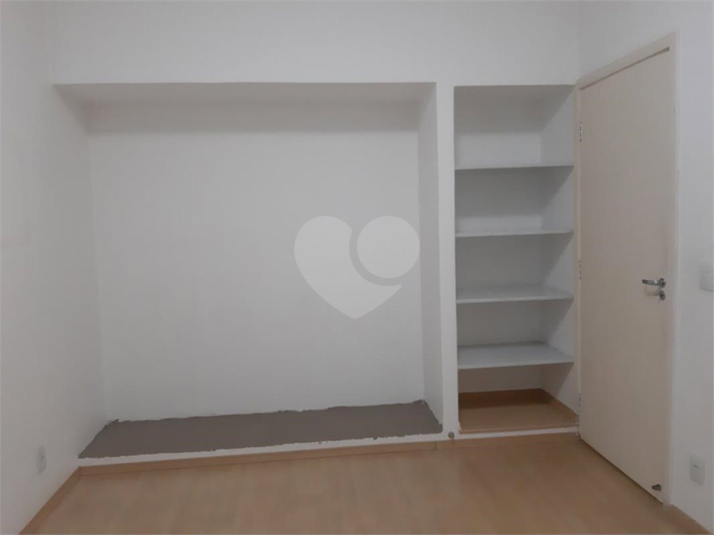 Apartamento à venda com 2 quartos em Cerqueira César, São Paulo, SP