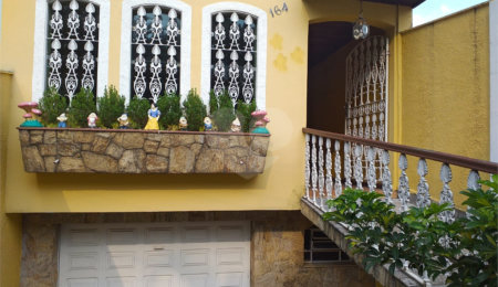 Sobrado à venda com 4 quartos, sendo 1 suíte, em Horto, São Paulo, SP