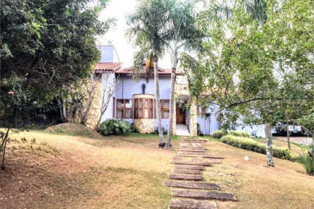 Casa à venda ou para alugar com 5 quartos, sendo 4 suítes, no condomínio Moradas São Luiz, Salto - SP