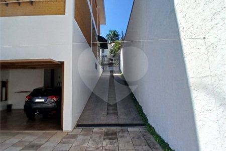 Sobrado à venda com 4 quartos, sendo 2 suítes, em Jardim Leonor, São Paulo, SP