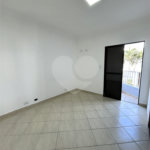 Casa para alugar com 2 quartos, sendo 1 suíte, no condomínio Terra Nostra III, São Paulo - SP