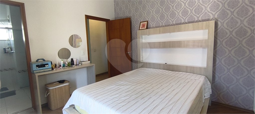 Sobrado à venda com 3 suítes em Vila Petrópolis, Atibaia, SP