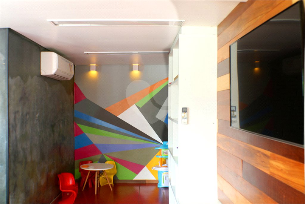 Apartamento à venda com 2 quartos em Vila Regente Feijó, São Paulo, SP