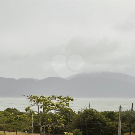 Sobrado à venda com 7 quartos, sendo 6 suítes, em Jurerê Internacional, Florianópolis, SC