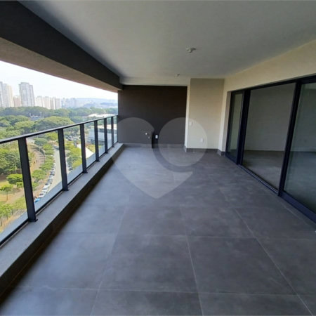 Apartamento à venda com 4 quartos, sendo 2 suítes,  em Água Branca, São Paulo, SP