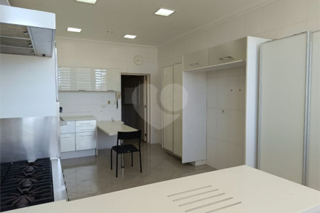 Apartamento em Higienópolis com 4 quartos e 3 vagas