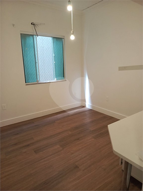 Casa à venda com 3 quartos, sendo 1 suíte, no condomínio Paraíso Classe A, Rio de Janeiro - RJ