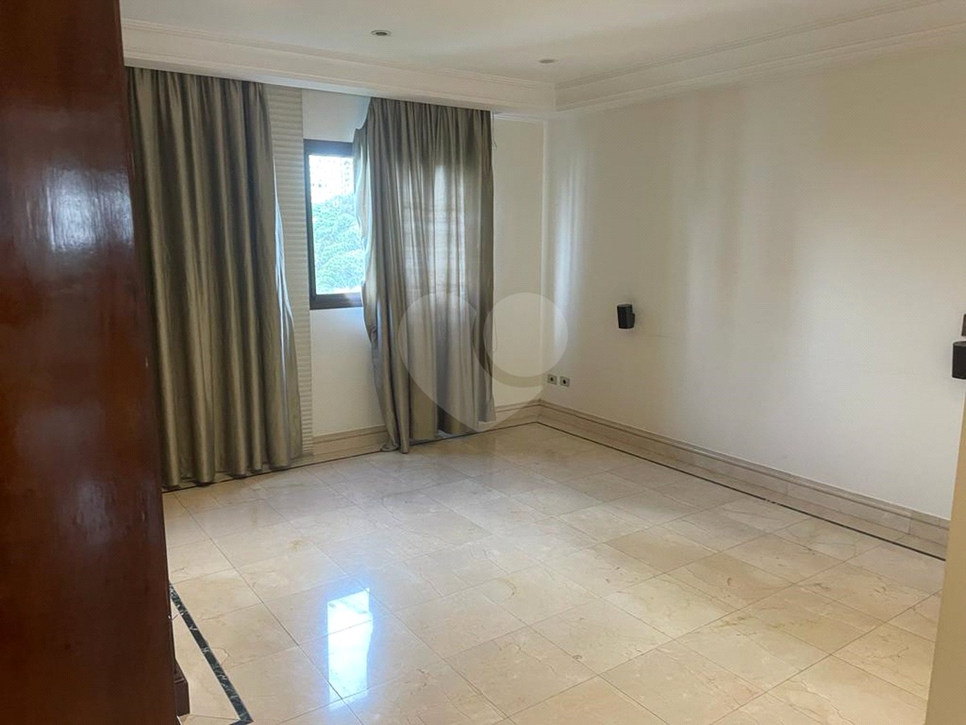 Apartamento à venda com 4 suítes em Vila Suzana, São Paulo, SP