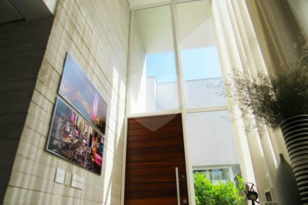Casa à venda com 4 suítes no condomínio Bauhaus, São Paulo - SP