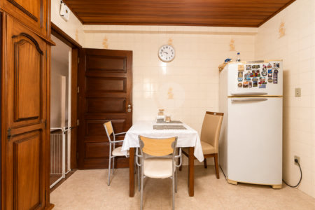 Casa de Vila à venda com 4 quartos, sendo 1 suíte, em Cupecê, São Paulo, SP