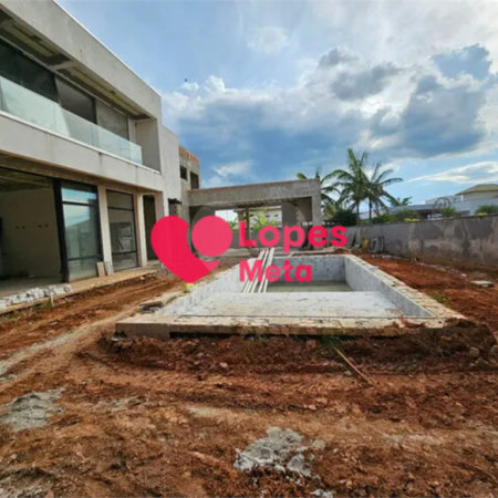 Casa à venda com 5 suítes no condomínio Chácara Serimbura, São José dos Campos - SP