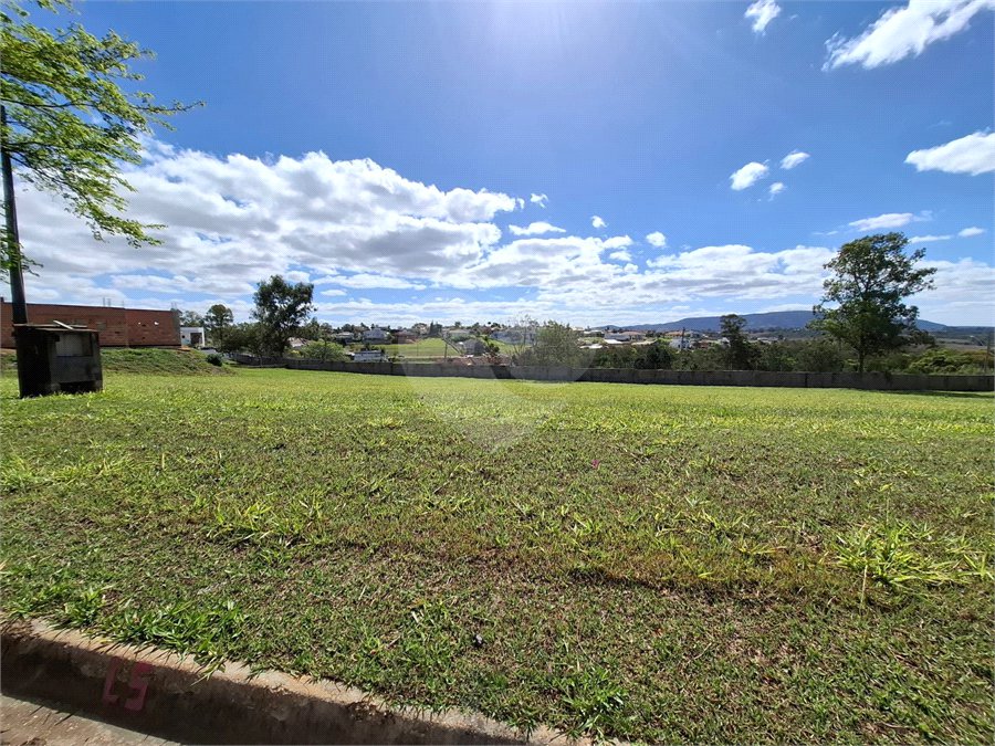 Terreno à venda no condomínio Village Saint Charbel, Araçoiaba da Serra - SP