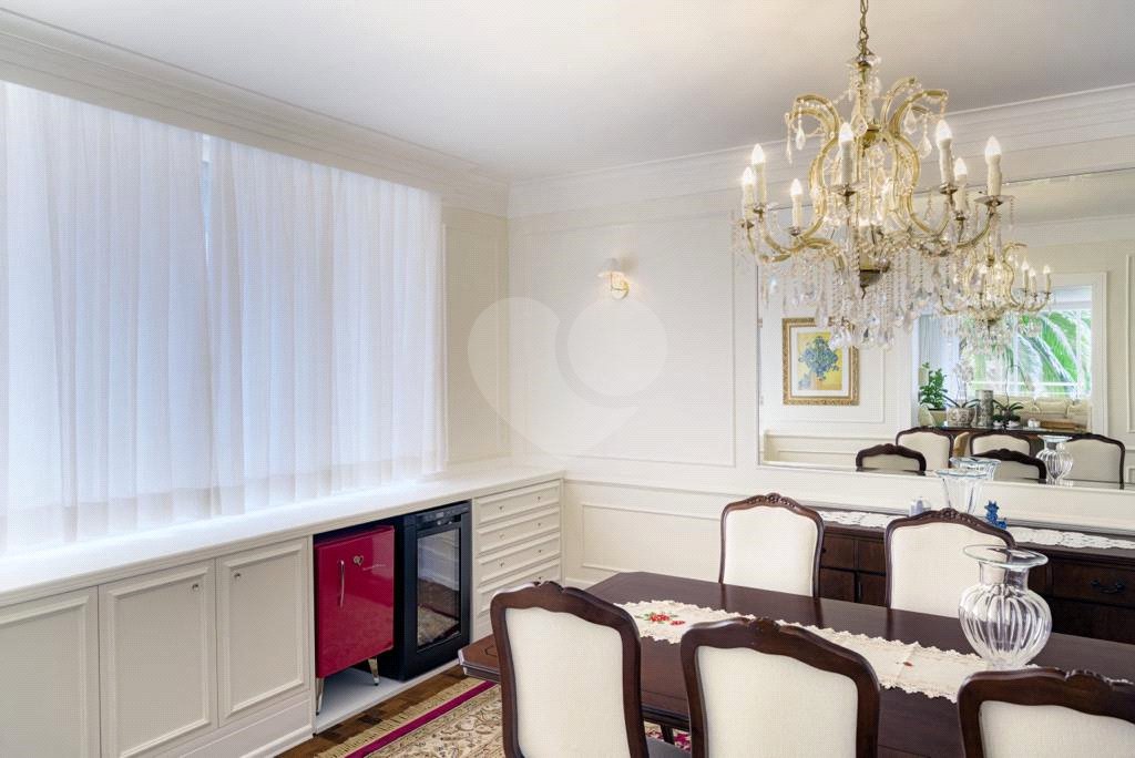 Apartamento à venda com 4 quartos, sendo 1 suíte, em Higienópolis, São Paulo, SP