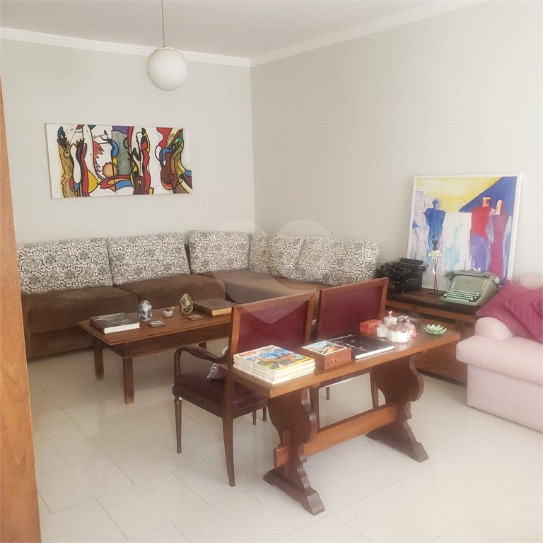 Sobrado à venda com 3 quartos, sendo 1 suíte, em Tremembé, São Paulo, SP