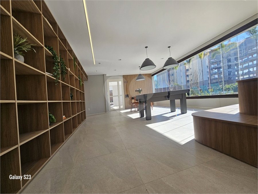 Apartamento à venda com 3 quartos, sendo 1 suíte,  em Pinheiros, São Paulo, SP