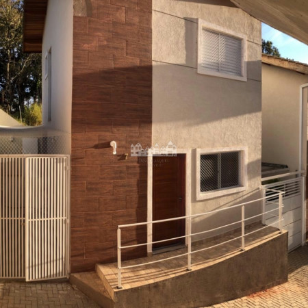 Casa à venda com 2 quartos em Jardim Imperial, Atibaia, SP