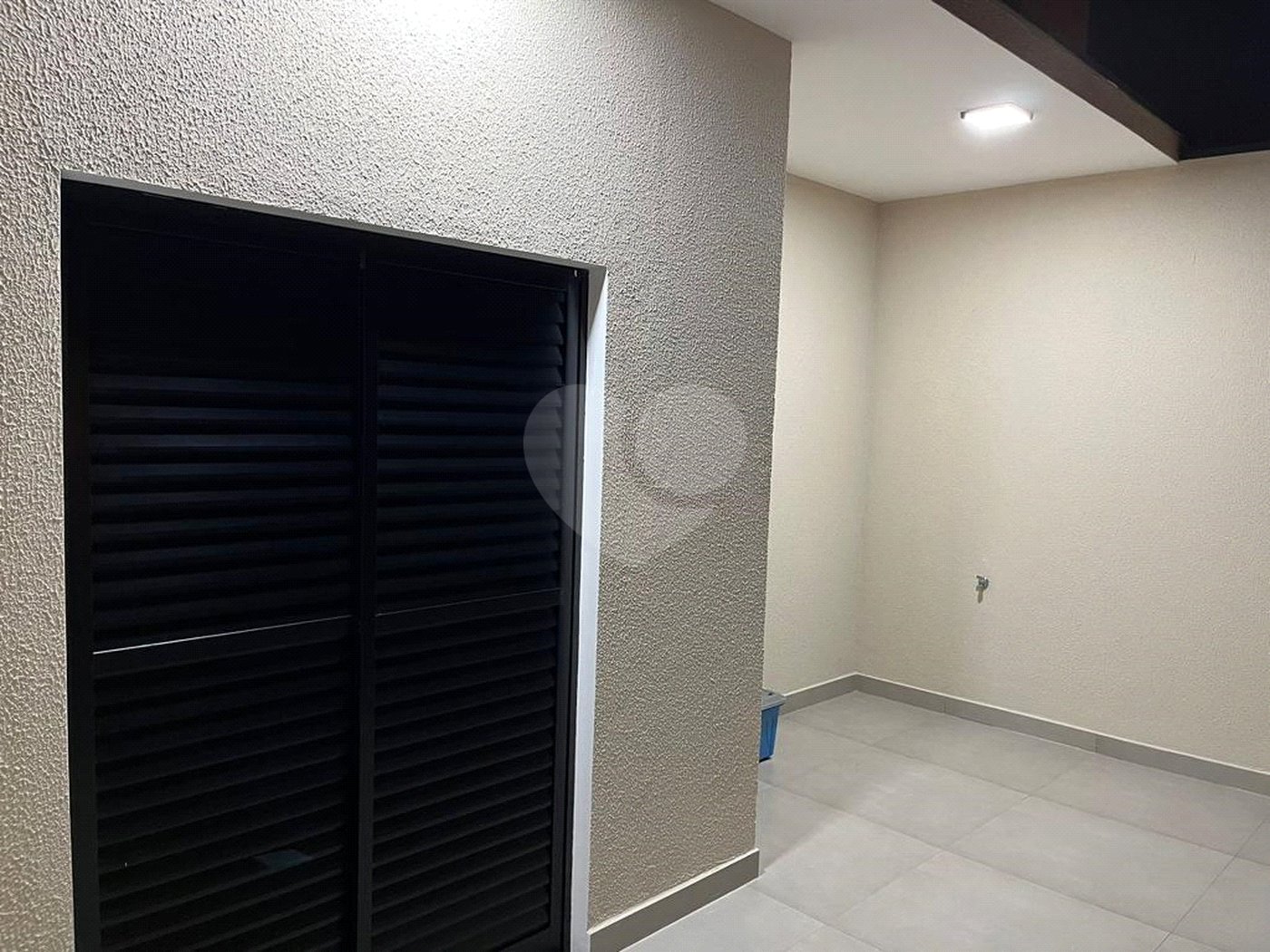 Casa à venda com 3 quartos, sendo 1 suíte, no condomínio Horto Florestal Villagio, Sorocaba - SP