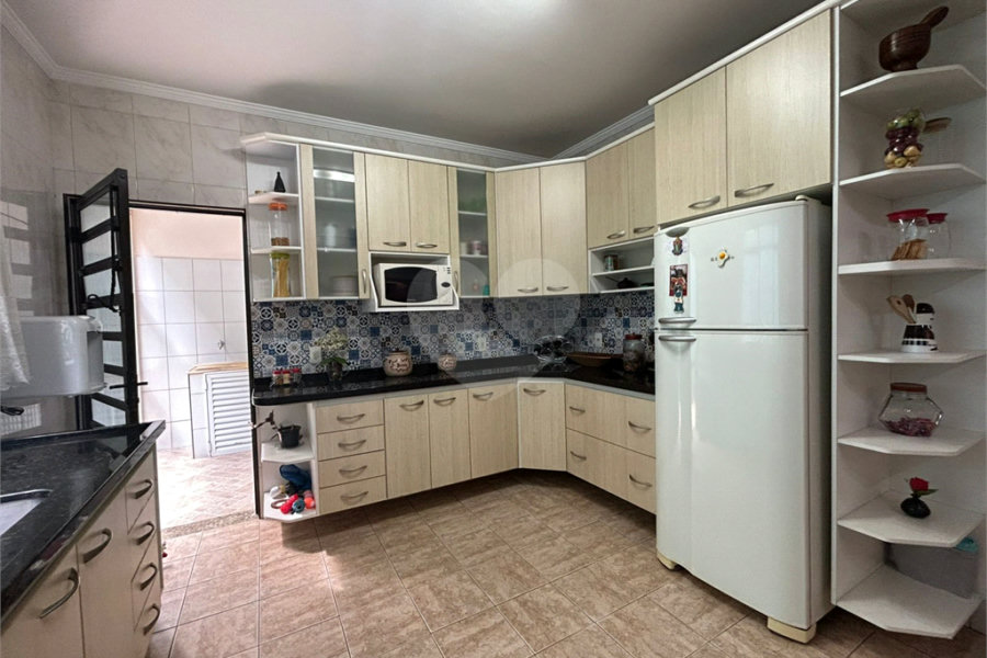 Sobrado à venda com 3 quartos, sendo 1 suíte, em Tremembé, São Paulo, SP