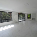 Casa à venda ou para alugar com 3 suítes no condomínio Sausalito, Mairiporã - SP