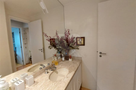 Apartamento à venda com 3 quartos, sendo 1 suíte, em Real Parque, São Paulo, SP