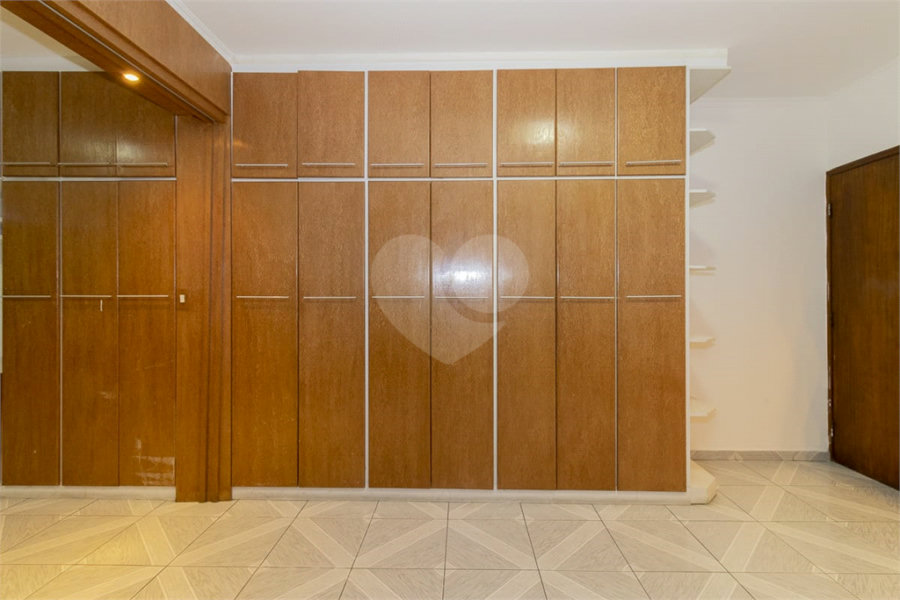 Sobrado à venda com 3 quartos, sendo 1 suíte, em Tremembé, São Paulo, SP