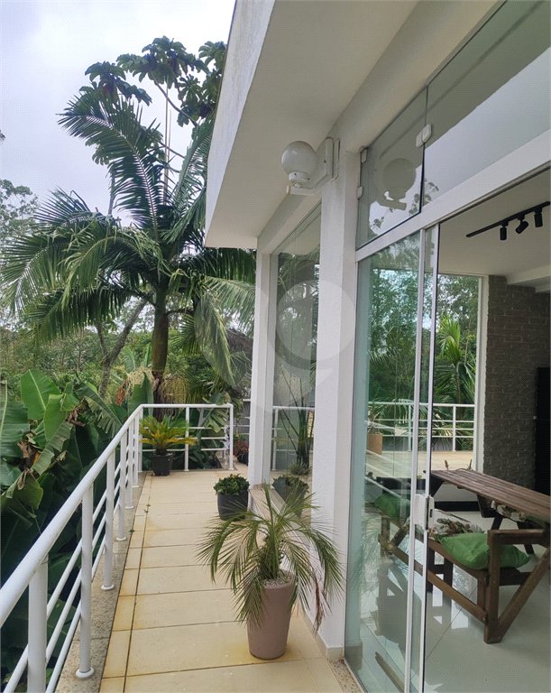 Casa à venda com 3 quartos, sendo 1 suíte, no condomínio Clube Florada Suzano, Suzano - SP