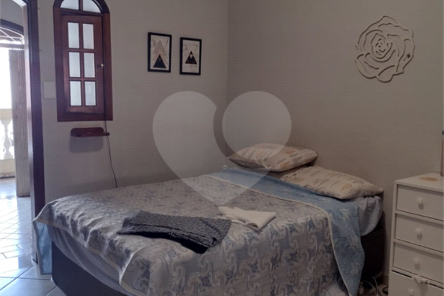 Casa à venda com 4 quartos, sendo 2 suítes, em Vila Gustavo, São Paulo, SP