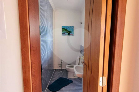 Casa à venda com 4 quartos, sendo 1 suíte, em Vila Leão, Sorocaba, SP