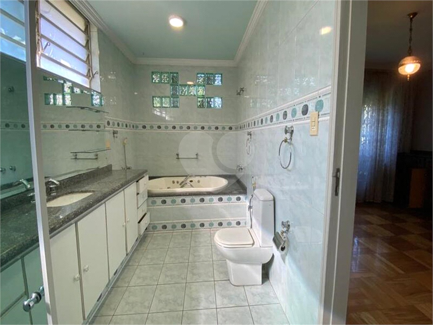 Casa Térrea à venda com 4 quartos, sendo 2 suítes, em Jardim Floresta, São Paulo, SP