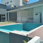 Casa à venda com 2 quartos, sendo 3 suítes,  no condomínio Aruã, Mogi das Cruzes - SP