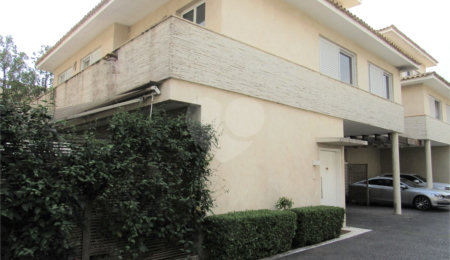 Casa à venda com 4 suítes no condomínio Dolce Villa, São Paulo - SP